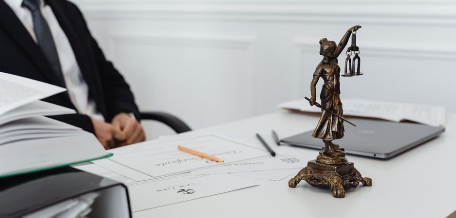 Workers Compensation Lawyer: When You Need One After a Job Injury